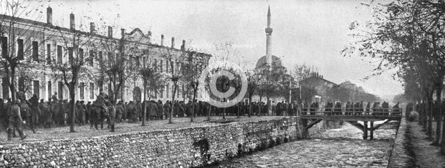 'La derniere etape de l'offensive; Defile de prisonniers bulgares a monastir, le 19 novembre 1916, s Creator: Unknown.