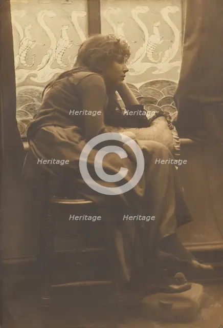 La Fille du Pecheur (The Fisherman's Daughter), about 1900. Creator: Frank Meadow Sutcliffe.