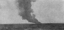 La fin du Zeppelin "L7".-- l'explosion finale 1916. Creator: Unknown