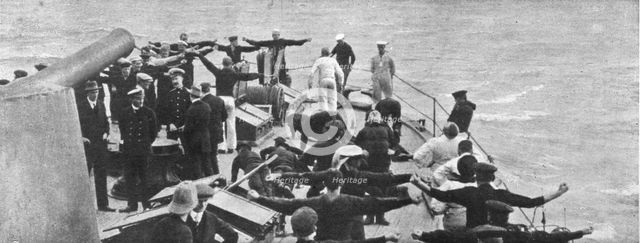 ''La fin de L' "Emden"; La captivite du personnel de "Emden" a bord du "Sydney"', 1914. Creator: Unknown.