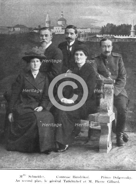 ''La fin tragique des Romanof; De ce groupe de cinc personnes, M. Pierre Gilliard seul..., 1918. Creator: Unknown.