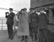 La Mission Joffre-Viviani en Amerique; L'arrivee a Hampton-Roads, le 24 avril: le marechal..., 1917 Creator: Unknown