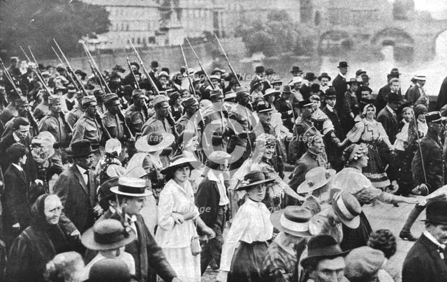 'La Nouvelle Europe; la republique Tchecoslovaque; un retour triomphal de troupes tcheques..., 1918. Creator: Unknown.