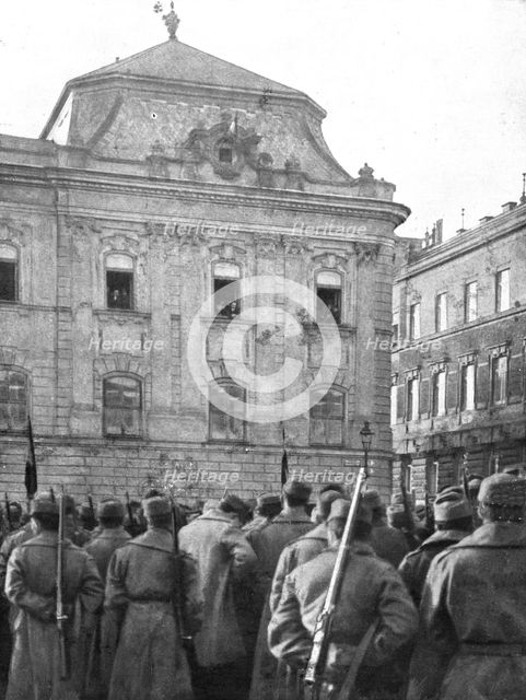 'La Nouvelle Europe; le bolchevisme en Hongrie; une premiere tentative communiste a Budapest...,1919 Creator: Unknown.