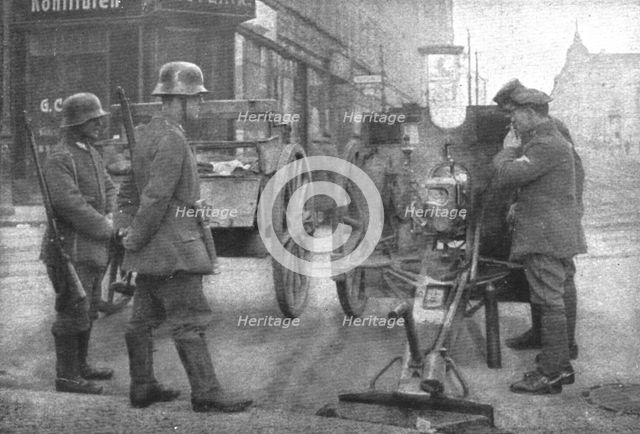 'La Nouvelle Europe; les elections Allemandes; l'ordre assure dans la rue par l'artillerie..., 1919. Creator: Unknown.