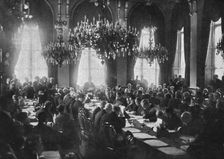 La naissance de la societe des nations; le 28 avril 1919, au cours de la cinquieme séance..., 1919. Creator: Unknown