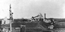 'La seconde bataille d'Ypres; les restes d'un moulin et d'une chapelle 1915. Creator: Unknown