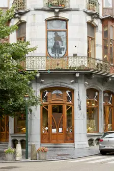 La Porteuse d'Eau, 25 Rue Vanderschrick, Brussels, Belgium, (1904), c2014-c2017. Artist: Alan John Ainsworth