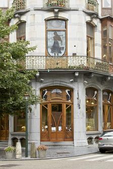 La Porteuse d'Eau, 25 Rue Vanderschrick, Brussels, Belgium, (1904), c2014-c2017. Artist: Alan John Ainsworth