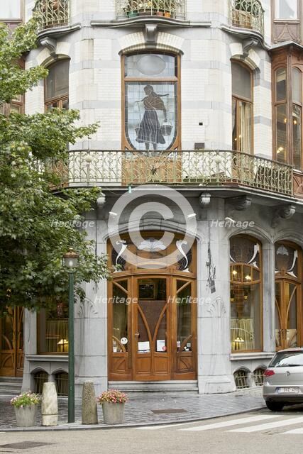 La Porteuse d'Eau, 25 Rue Vanderschrick, Brussels, Belgium, (1904), c2014-c2017. Artist: Alan John Ainsworth.