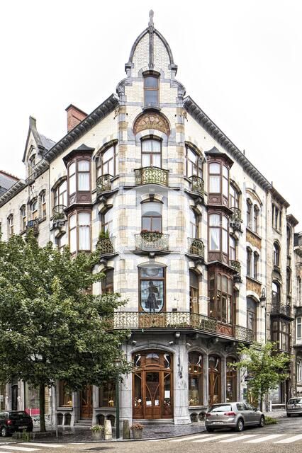 La Porteuse d'Eau, Saint-Gilles, Brussels, Belgium, (1904), c2014-c2017. Artist: Alan John Ainsworth.