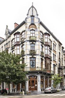 La Porteuse d'Eau, Saint-Gilles, Brussels, Belgium, (1904), c2014-c2017. Artist: Alan John Ainsworth