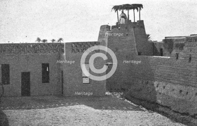 ''La patio d'un indigene riche de l'Adrar; L'Ouest Africain', 1914. Creator: Unknown.