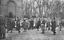 La patrie retrouvee; A Dieuze le 17 novembre 1918: arrivee des premiers soldats francais..., 1918. Creator: Unknown