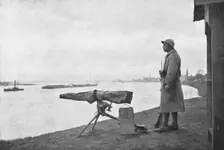 La Paix Victorieuse; La Garde au Rhin: Janvier 1919, mitrailleur du 28e d'infanterie..., 1919. Creator: Unknown