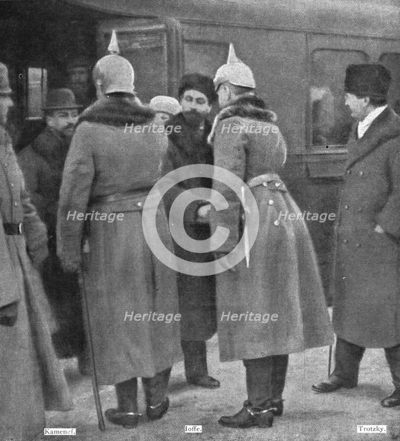'La paix des Bolcheviks; Trotzky et la delegation russe recus a Brest-Litovsk, le 7 janvier..., 1918 Creator: Unknown.