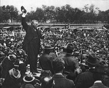 La Preparation a la Guerre aux Etats-Unis; Les paroles d'un grand Americain: prononcant..., 1917. Creator: Unknown