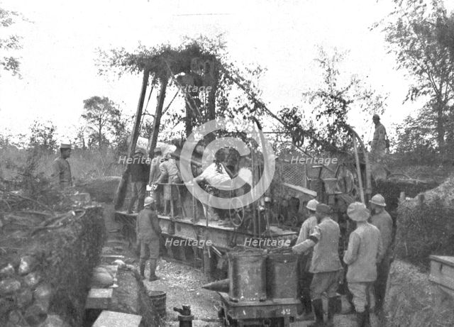 ''La preparation d'artillerie; une piece du 240 en action', 1916 (1924). Creator: Unknown.