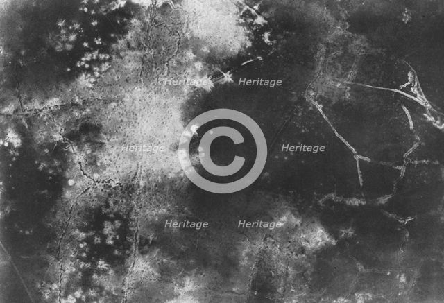 'La preparation de l'offensive de la Somme; destruction des tranchees ennemies, 3.Photo..., 1916. Creator: Unknown.