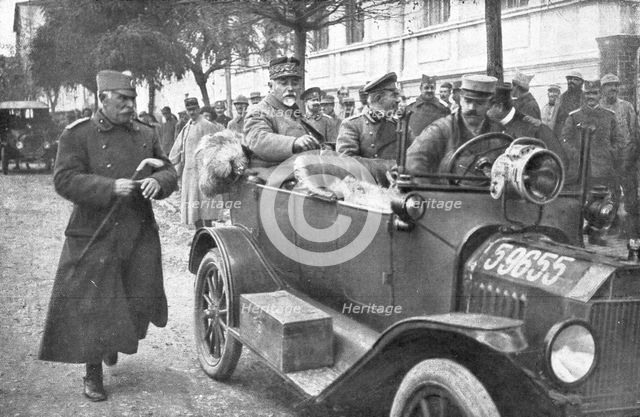 'La prise de Monastir ; Le general francais Le Blois et la general russe Didericks arrivant a Monast Creator: Unknown.