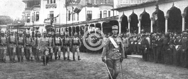 'La Roumanie dans la Guerre; Le prince royal Carol, heritier fe la couronne, defilant a la tete sa c Creator: Unknown.