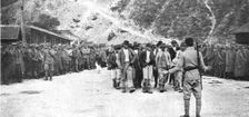 La Roumanie Envahie; Dans la vallee de l'Oltu: prisonniers autrichiens et paysans saxons de transyl Creator: Unknown