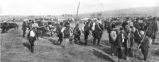 La Roumanie Envahie; Paysans de la Dobroudja emigrant vers le Nord 1916. Creator: Unknown