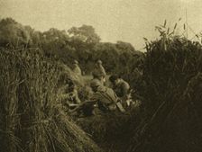 'La Replique de Foch; A l'est de Montdidier; au cours de la progression; dejeuner..., 1918. Creator: Unknown