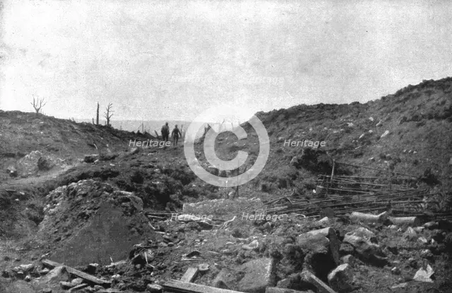 'La reprise de Douaumont; Le general Mangin, qui dirigeait l'attaque, avait..., 1916 (1924) Creator: Unknown.