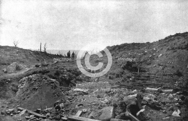 'La reprise de Douaumont; Le general Mangin, qui dirigeait l'attaque, avait..., 1916 (1924) Creator: Unknown.