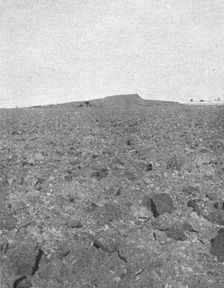 'La terre bleue, tiree des puits diamantiferes expose a la desagregation; Afrique Australe 1914. Creator: Unknown
