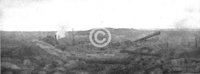'La victoire de Douaumont; le fort de Vaux vu a 250 metres, le 24 octobre, avant la deuxieme..., 191 Creator: Unknown.
