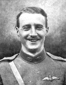 La victoire de l'avion; Le lieutenant aviateur William Leefe Robinson 1916. Creator: Unknown