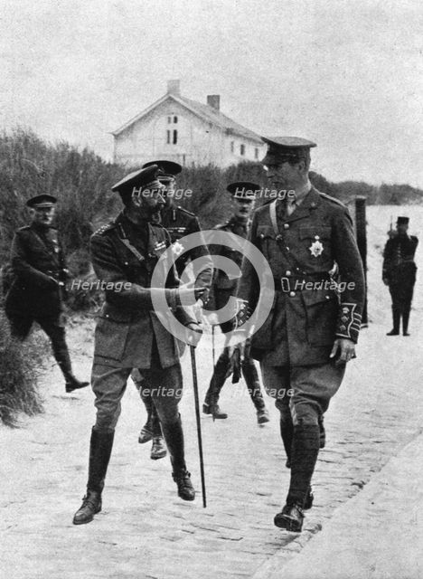 'La visite du roi d'Angleterre a ses armees et au front Belge', 1916. Creator: Unknown.