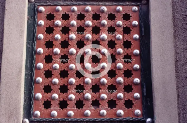 Lattice window, Djenné, Mali, 1989.  Creator: Amanda Waite.