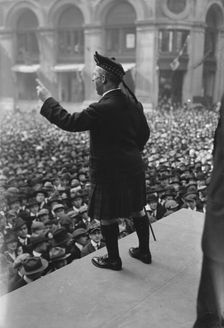 Lauder, 19 Oct 1917. Creator: Bain News Service