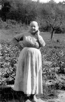 Laura Virginia Donald, Dewey, Bedford County, Virginia, USA, 1916-1918. Artist: Cecil Sharp
