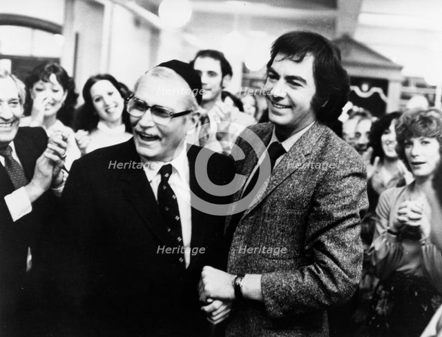 Laurence Olivier (1907-1989), British actor, and Neil Diamond (1941- ), American singer, 1980. Creator: Unknown.