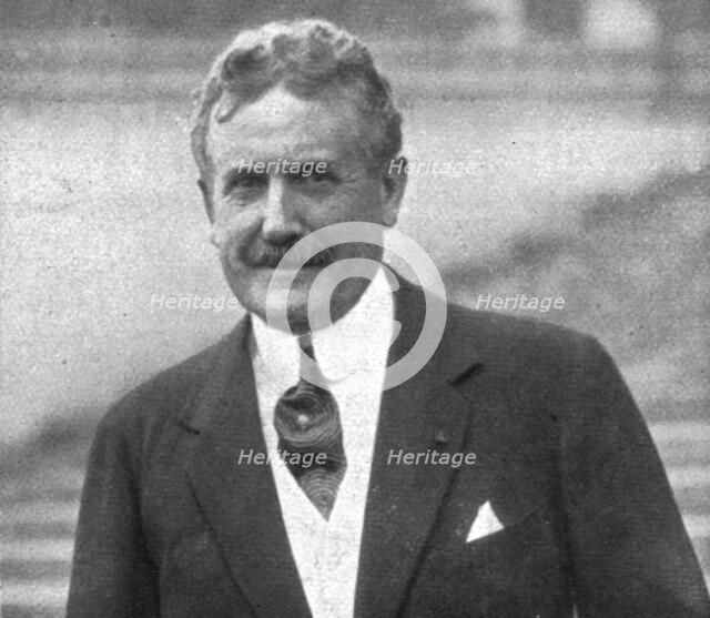 'L'Avant-Guerre aux Etats-Unis; Un ami de toujours: M. Myron T. Herrick, ambassadeur..., (1917).  Creator: Unknown.