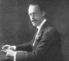 L'Avant-Guerre aux Etats-Unis; Un grand bienfaiteur des nationaux de l'Entente: H. Henry..., 1917. Creator: Unknown