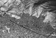 L'Aviation Francaise sur le front Macedonien; Vue de monastir, prise d'un avion 1916. Creator: Unknown