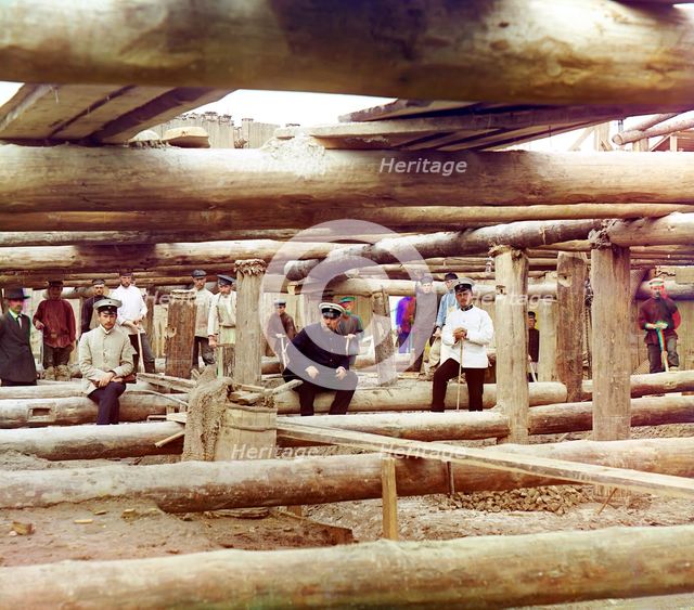Laying concrete for the dam's sluice, Beloomut, 1912. Creator: Sergey Mikhaylovich Prokudin-Gorsky.