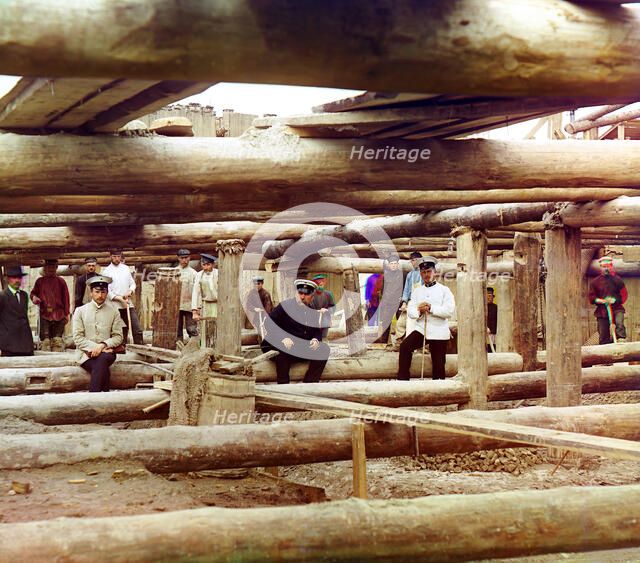 Laying concrete for the dam's sluice, Beloomut, 1912. Creator: Sergey Mikhaylovich Prokudin-Gorsky.