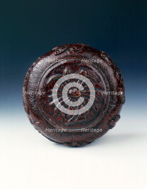 Lacquered and moulded mandarin orange skin box, Qing dynasty, China, 19th century. Artist: Unknown