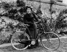 Lady Edwardian Cyclist. Creator: Unknown