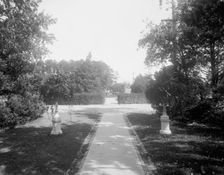 Lafayette Park, Norfolk, Va., c.between 1910 and 1920. Creator: Unknown