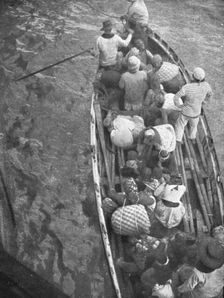 L'aide Francaise aux Armeniens; Ces malheureux ont reussi a attirer l'attention..., 1915 (1924). Creator: Unknown