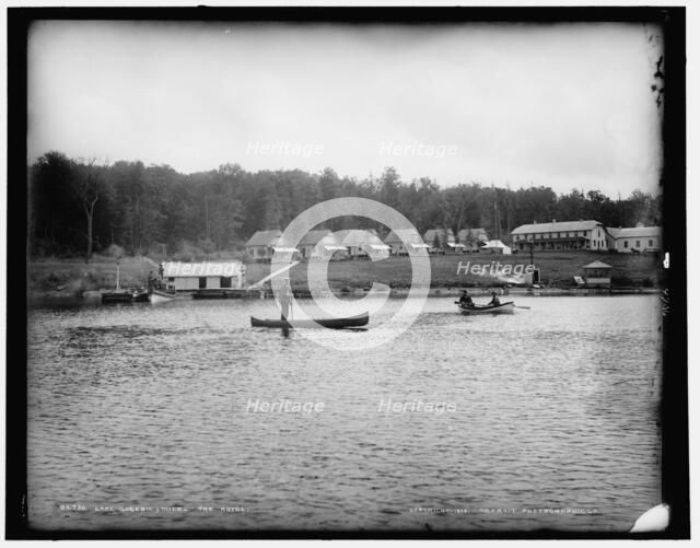 Lake Gogebic, Mich., the hotel, c1898. Creator: Unknown.