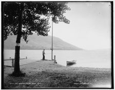 Lake Skaneateles, N.Y., shady beach, between 1890 and 1901. Creator: Unknown