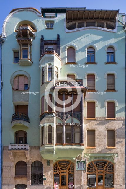 Lakohaz Apartment Hause, Budapest, Hungary, (1903), c2014-2017. Artist: Alan John Ainsworth.